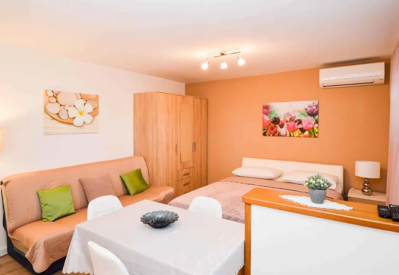 Daire Studio In Stinjan/Istrien 17366